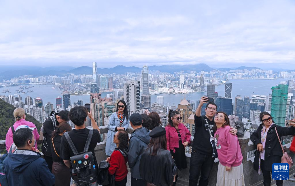 浓厚“年味”吸引海内外游客来港过春节