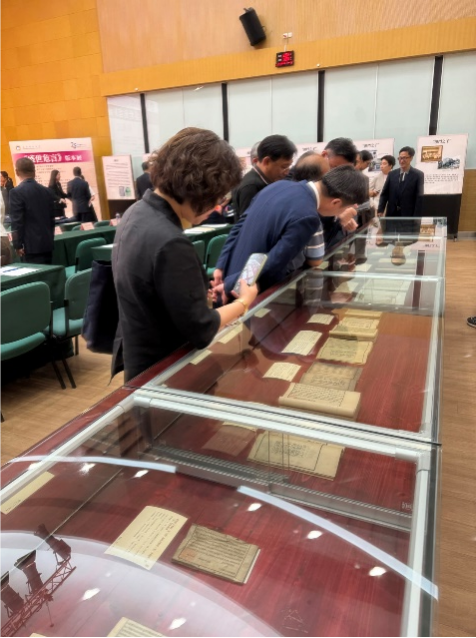 图为《盛世危言》版本展现场。澳门科技大学供图