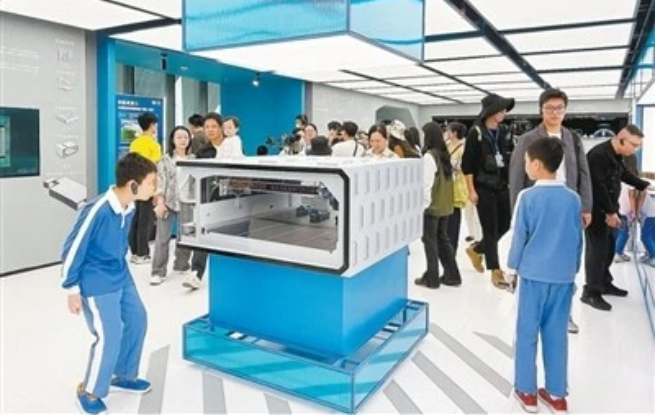 深中通道西人工岛开始文旅试运营