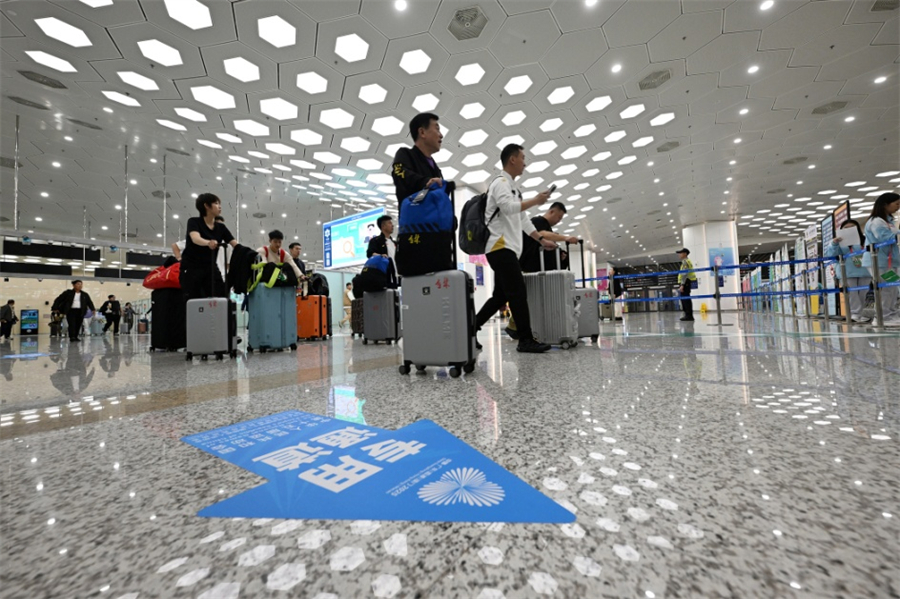 澳门主要口岸为各体育代表团开设“出入境专用通道”便利通关。澳门特区政府新闻局供图