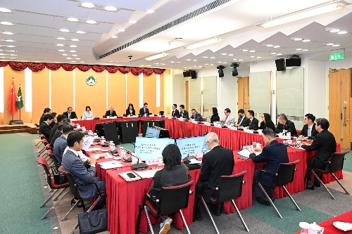 图为人才发展委员会本年度第二次平常全体会议。澳门特区人才发展委员会供图