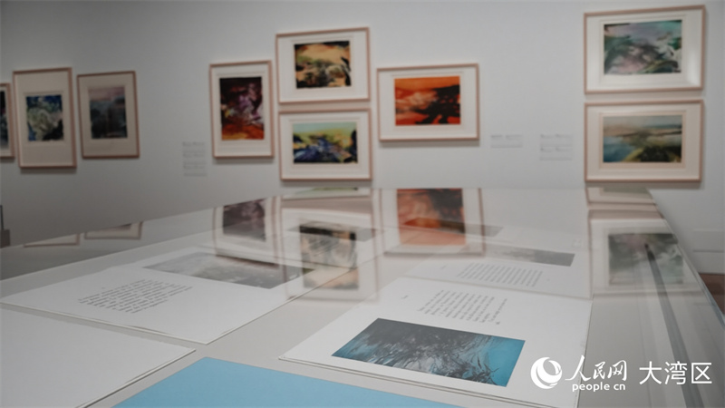 “赵无极：版艺匠心”展品。人民网 严小晶摄