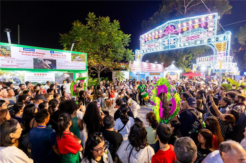 图为“银娱呈献:小区传统歌舞表演”。(主办方供图)