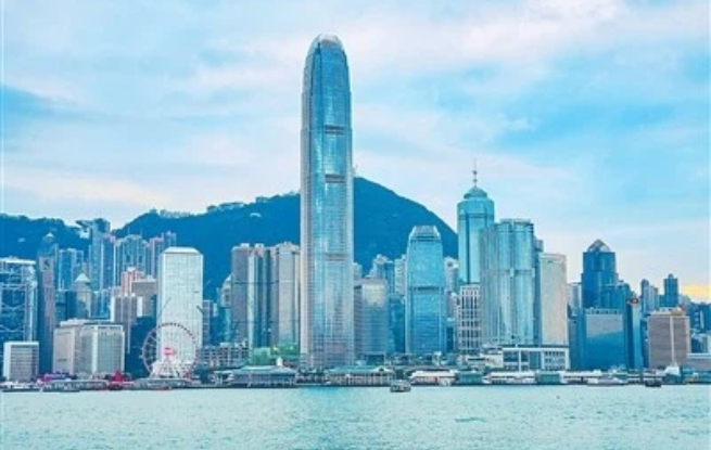 丙午新春，香港金融“骏马”蹄疾步稳