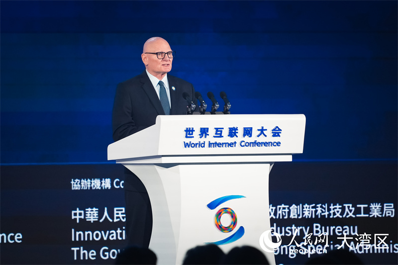 图3.全球移动通信系统协会首席执行官洪曜庄致辞。人民网 吴宇扬扬摄