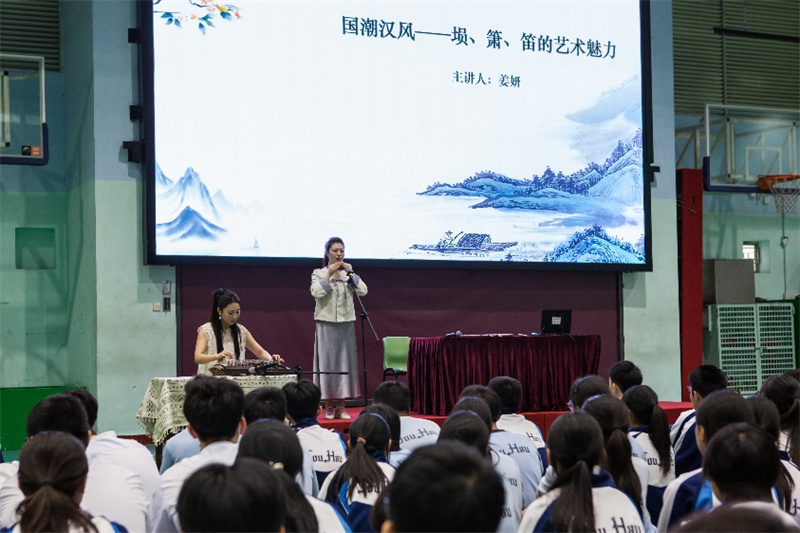 徐州汉文化展演进校园。徐州市委宣传部供图