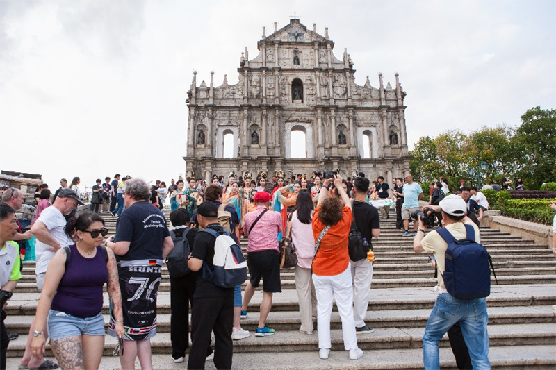 快闪表演亮相大三巴牌坊。徐州市委宣传部供图