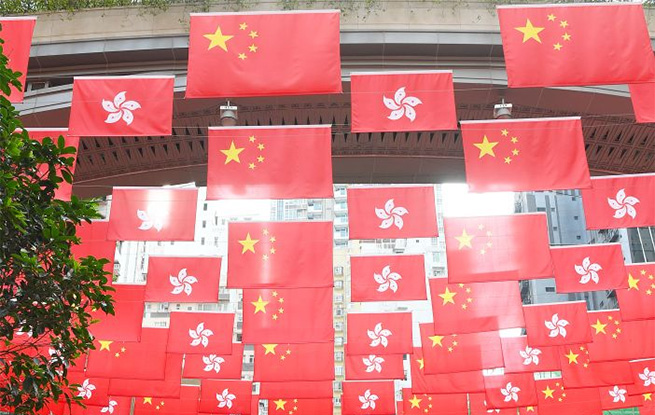 香港街头喜庆气氛渐浓