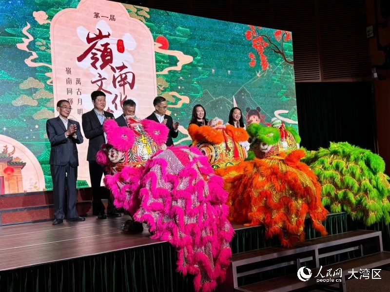 图为晚会开幕式。人民网记者 富子梅摄