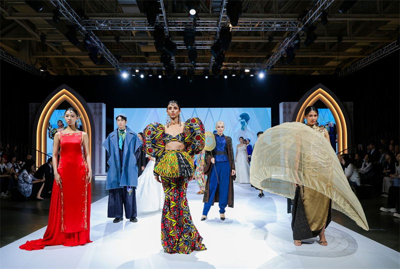 图为中国、葡萄牙、西班牙设计师作品为“澳门服装节2026”拉开帷幕。主办方供图