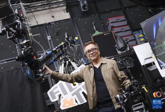 香港演艺学院电影电视学院院长林均乘（4月1日摄）。新华社发（王申摄）